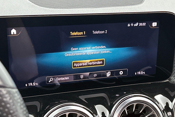Mercedes-Benz Glb 200 Business Solution AMG | VOL! | 163PK | PANO | TrekH | Mem seats | StoelverW | AchterCAM | LaneAss | ETC