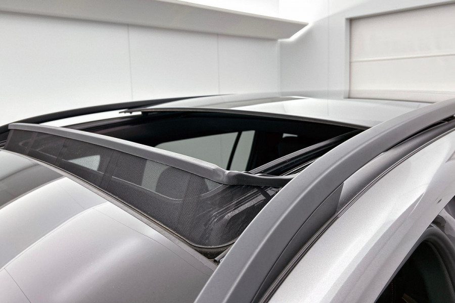 Mercedes-Benz Glb 200 Business Solution AMG | VOL! | 163PK | PANO | TrekH | Mem seats | StoelverW | AchterCAM | LaneAss | ETC