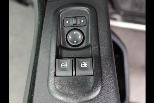 Renault Master T33 2.3 dCi 135PK L2H2 Work Edition Airco Bluetooth Cruise Control Trekhaak