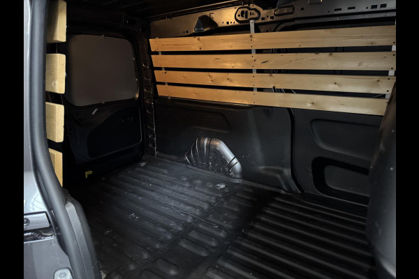 Opel Combo 1.5D L2H1 Edition Automaat Airco Camera Navigatie Parkeersensoren Line assist