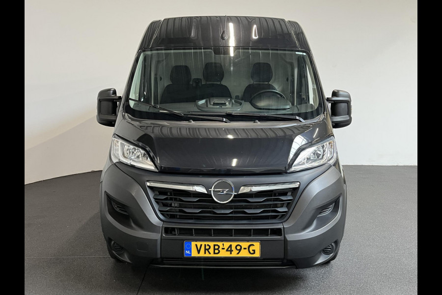 Opel Movano 140 PK L2H2 Edition Airco Navigatie Trekhaak Cruise control Nieuw Model Parkeersensoren