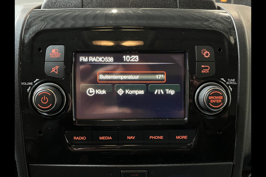 Opel Movano 140 PK L2H2 Edition Airco Navigatie Trekhaak Cruise control Nieuw Model Parkeersensoren