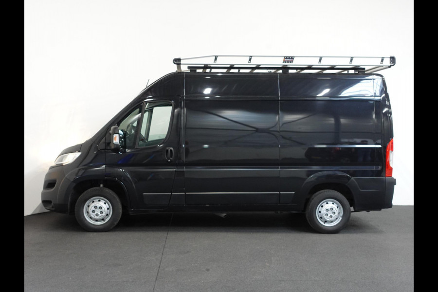 Opel Movano 140pk L2H2 Edition Airco Navigatie Parkeersensoren Trekhaak Cruise Imperiaal