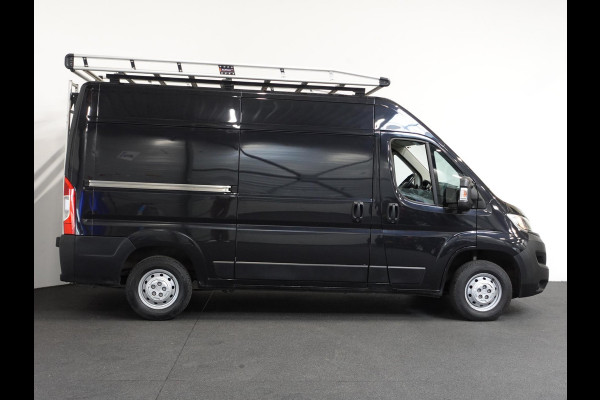Opel Movano 140pk L2H2 Edition Airco Navigatie Parkeersensoren Trekhaak Cruise Imperiaal