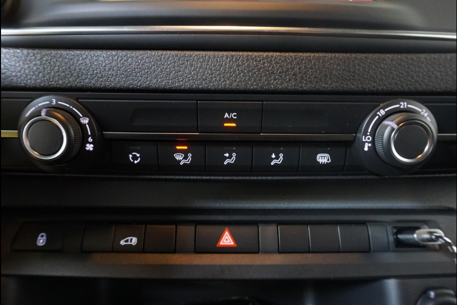 Opel Vivaro 1.5 CDTI L3H1 Dubbele Cabine Edition Airco Navigatie Trekhaak Parkeersensoren 6 Zits Camera