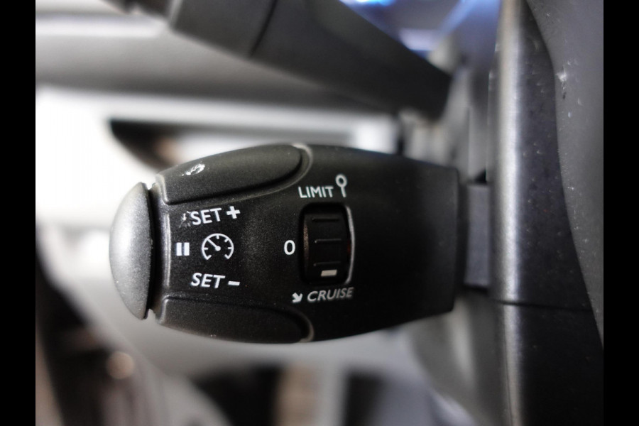 Opel Vivaro-e L3H1 Dubbele Cabine Edition 75 kWh Automaat Airco Navigatie Cruise Control
