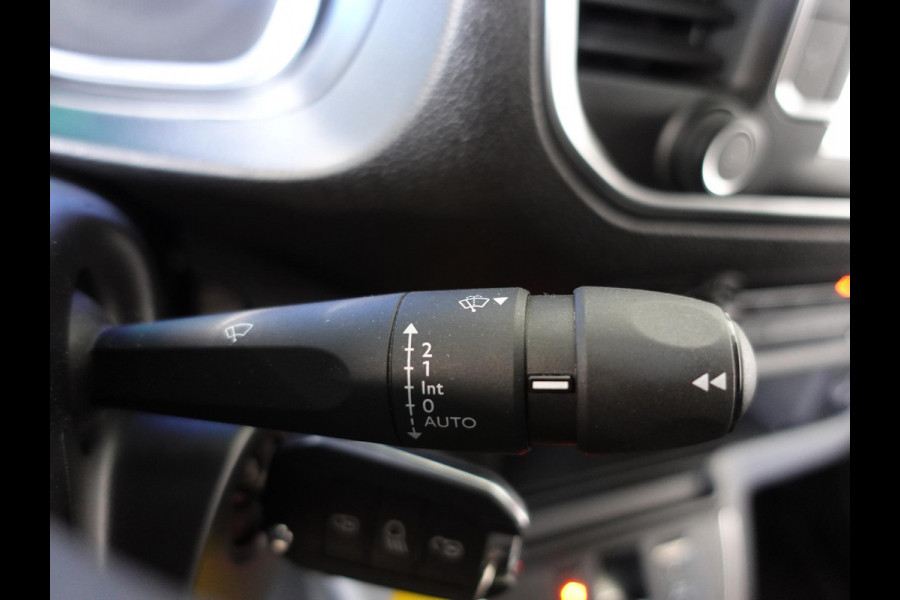Opel Vivaro-e L3H1 Dubbele Cabine Edition 75 kWh Automaat Airco Navigatie Cruise Control