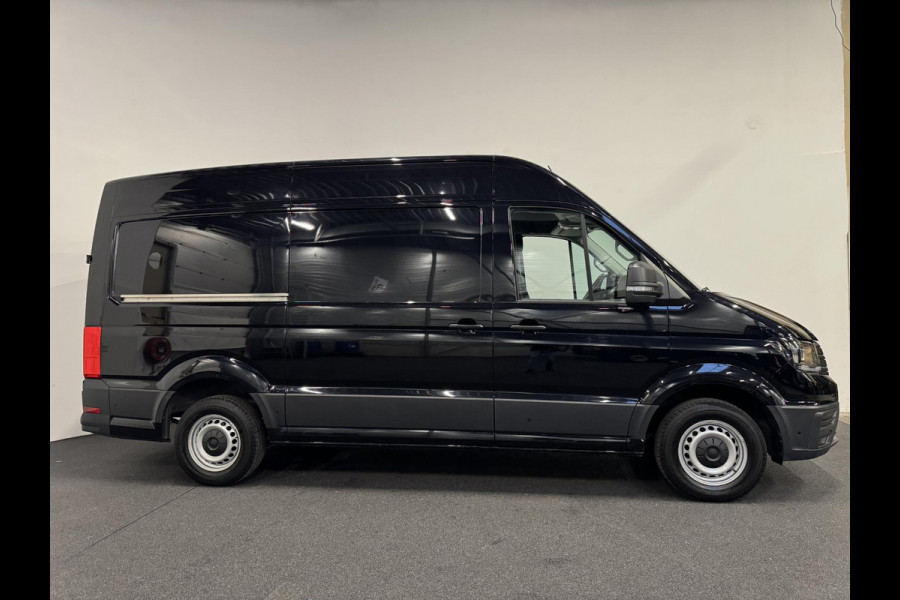 Volkswagen Crafter 2.0 TDI 177pk Automaat L3H3 / L2H2 Highline Camera Carplay Trekhaak Cruise control  Massage stoel