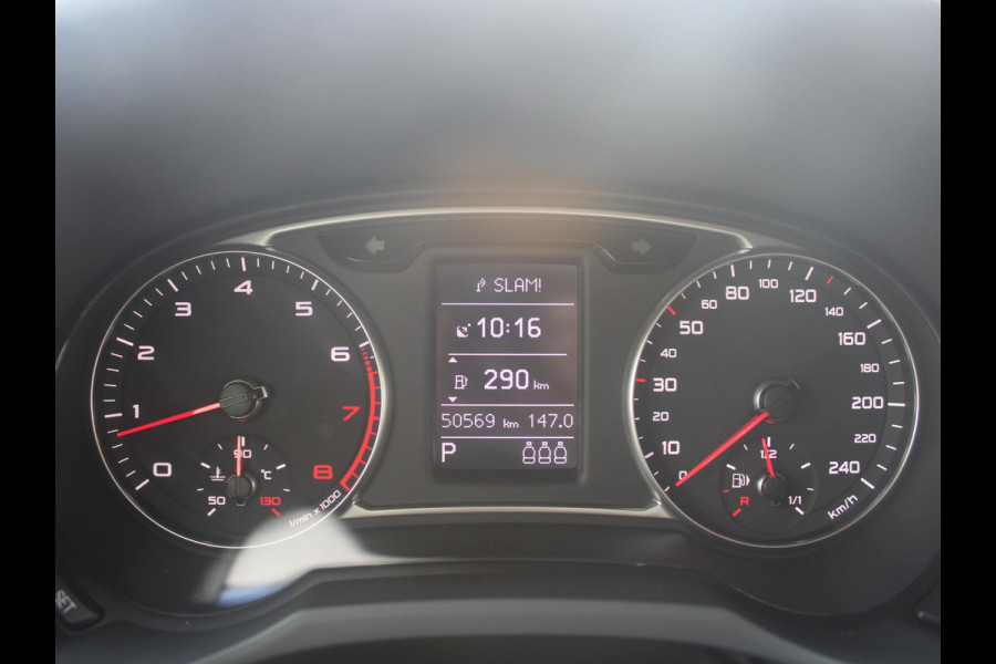 Audi A1 Sportback 1.4 TFSI Sport S line Edition | ELEKTRISCH SCHUIFDAK | NAVIGATIE | TREKHAAK |
