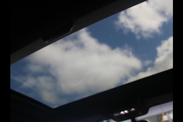 Audi A1 Sportback 1.4 TFSI Sport S line Edition | ELEKTRISCH SCHUIFDAK | NAVIGATIE | TREKHAAK |