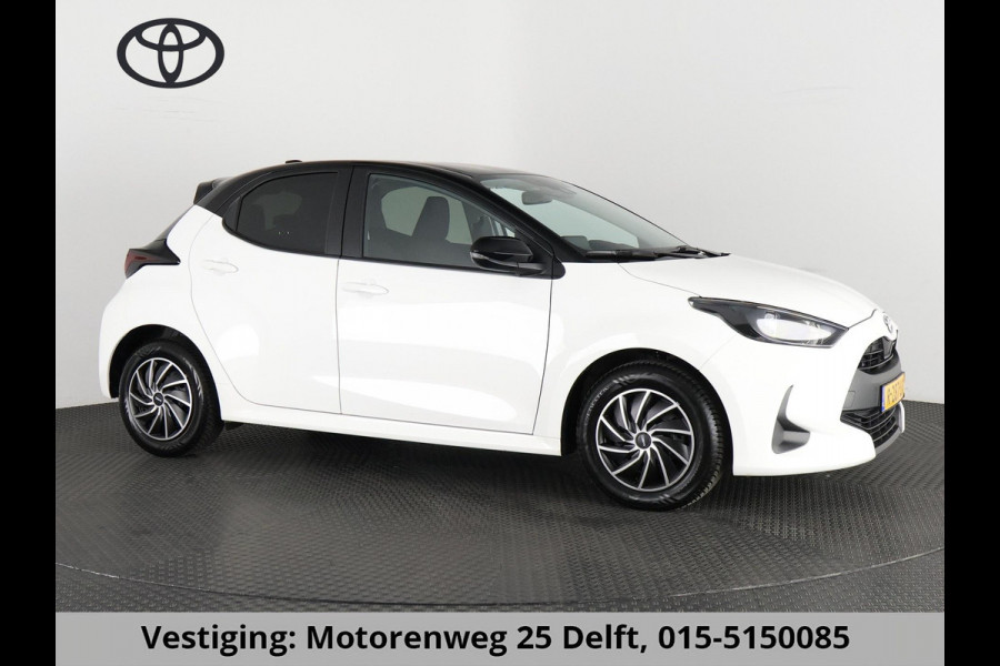 Toyota Yaris 1.5 HYBRIDE GARANTIE TOT 2033* BLACK & WHITE BIJNA 2023. CLOUD NAVI.CLIMA.CRUISE