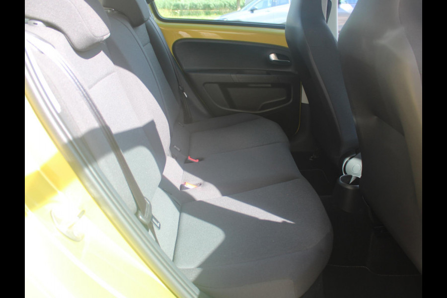 Volkswagen up! 1.0 BMT move up! | AIRCO | 12 MAANDEN BOVAG GARANTIE |