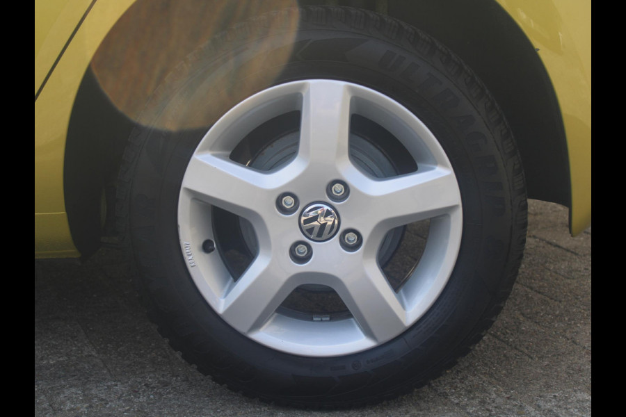 Volkswagen up! 1.0 BMT move up! | AIRCO | 12 MAANDEN BOVAG GARANTIE |
