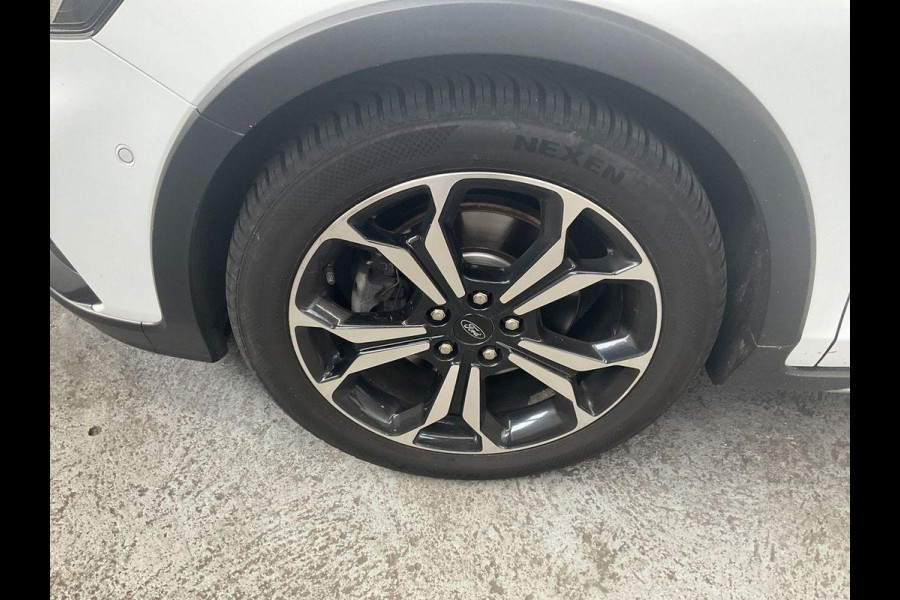Ford Focus 1.5 EcoBoost Active Business | 150pk | Adaptive cruise control | Winter Pack | Camera | Full LED | Achteruitrijcamera