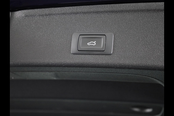 Audi A4 Avant 40 TFSI Sport S line edition 191pk | Panoramadak | Navigatie | Verwarmbare voorstoelen | 18 inch lichtmetalen velgen