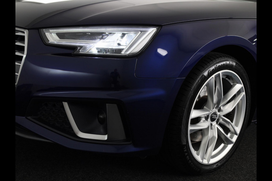 Audi A4 Avant 40 TFSI Sport S line edition 191pk | Panoramadak | Navigatie | Verwarmbare voorstoelen | 18 inch lichtmetalen velgen