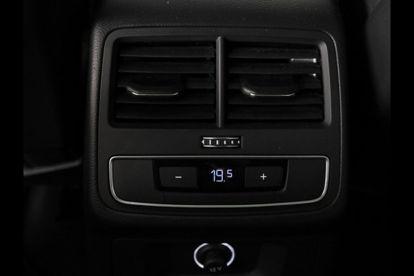 Audi A4 Avant 40 TFSI Sport S line edition 191pk | Panoramadak | Navigatie | Verwarmbare voorstoelen | 18 inch lichtmetalen velgen