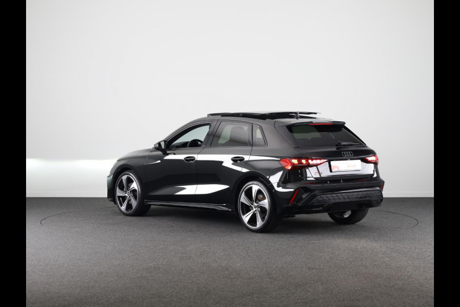 Audi A3 Sportback 35 TFSI S edition 150 pk S-tronic | Panoramadak | Sonos Audio | Nappa leer | Head up Display | Achteruitrijcamera | Elektr. voorstoelen | S-Line | Navigatie | verlengde garantie