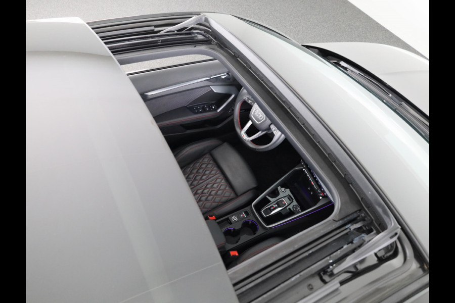 Audi A3 Sportback 35 TFSI S edition 150 pk S-tronic | Panoramadak | Sonos Audio | Nappa leer | Head up Display | Achteruitrijcamera | Elektr. voorstoelen | S-Line | Navigatie | verlengde garantie