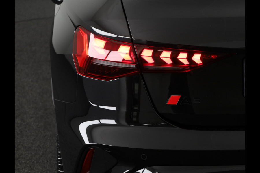 Audi A3 Sportback 35 TFSI S edition 150 pk S-tronic | Panoramadak | Sonos Audio | Nappa leer | Head up Display | Achteruitrijcamera | Elektr. voorstoelen | S-Line | Navigatie | verlengde garantie