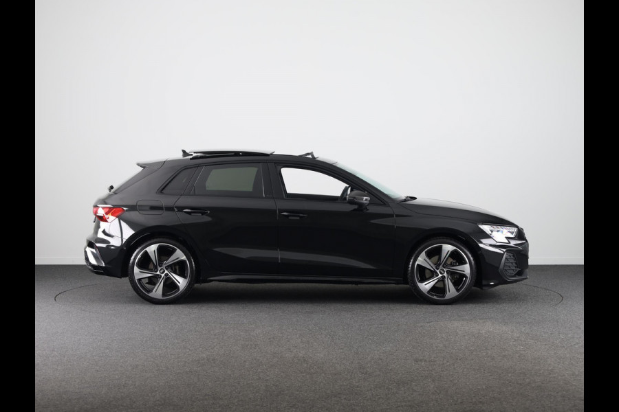 Audi A3 Sportback 35 TFSI S edition 150 pk S-tronic | Panoramadak | Sonos Audio | Nappa leer | Head up Display | Achteruitrijcamera | Elektr. voorstoelen | S-Line | Navigatie | verlengde garantie