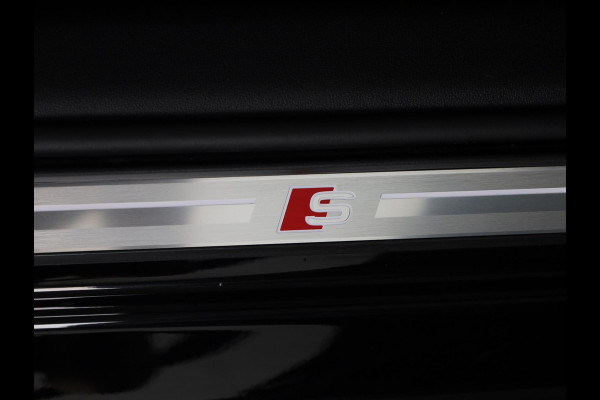Audi A3 Sportback 35 TFSI S edition 150 pk S-tronic | Panoramadak | Sonos Audio | Nappa leer | Head up Display | Achteruitrijcamera | Elektr. voorstoelen | S-Line | Navigatie | verlengde garantie
