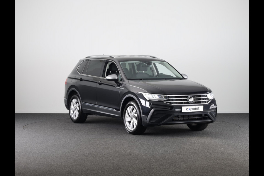 Volkswagen Tiguan Allspace 1.5 TSI Life Business 7p. 150 pk Automaat (DSG) | Navigatie | Elektr. trekhaak | Parkeersensoren | Adaptieve cruise control | LED koplampen |