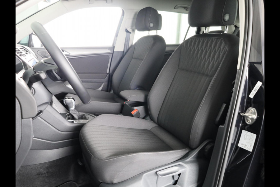 Volkswagen Tiguan Allspace 1.5 TSI Life Business 7p. 150 pk Automaat (DSG) | Navigatie | Elektr. trekhaak | Parkeersensoren | Adaptieve cruise control | LED koplampen |