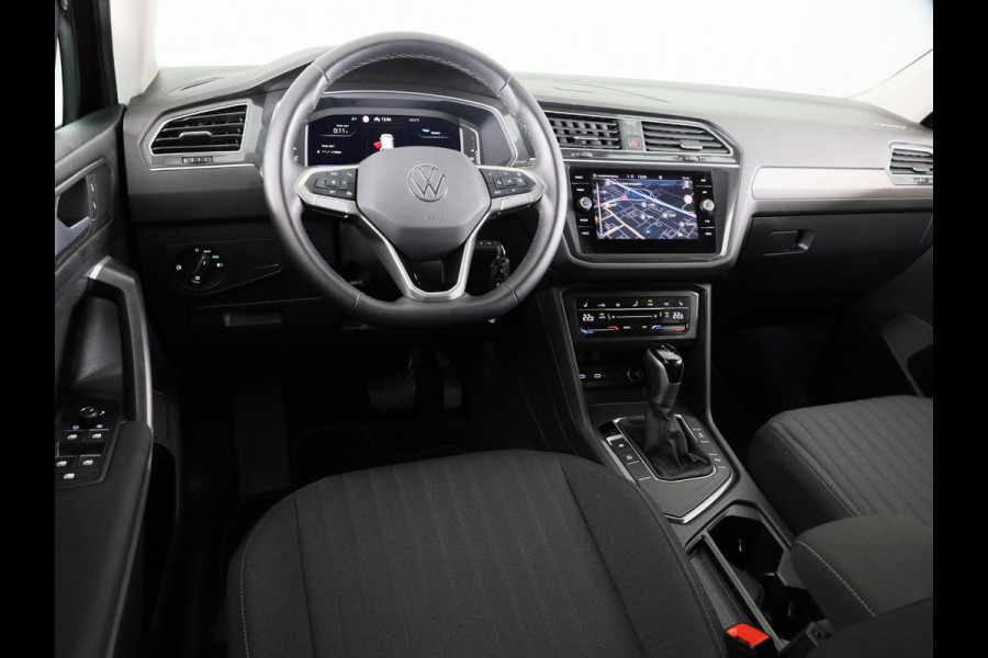 Volkswagen Tiguan Allspace 1.5 TSI Life Business 7p. 150 pk Automaat (DSG) | Navigatie | Elektr. trekhaak | Parkeersensoren | Adaptieve cruise control | LED koplampen |