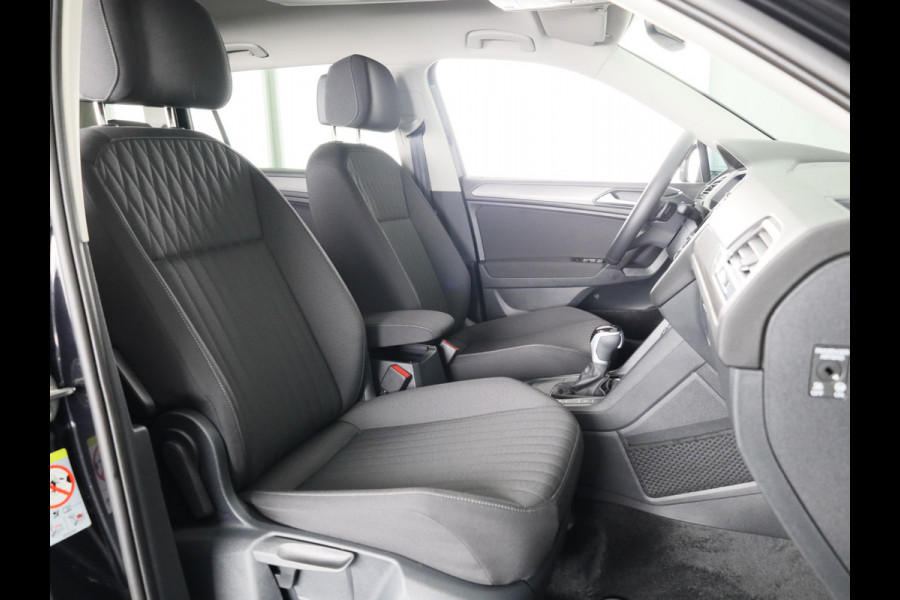 Volkswagen Tiguan Allspace 1.5 TSI Life Business 7p. 150 pk Automaat (DSG) | Navigatie | Elektr. trekhaak | Parkeersensoren | Adaptieve cruise control | LED koplampen |