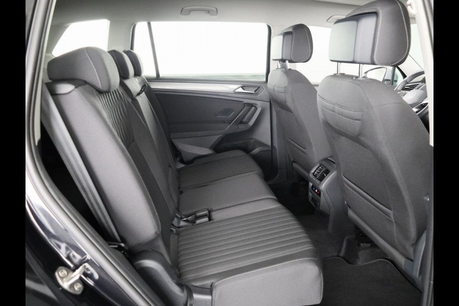 Volkswagen Tiguan Allspace 1.5 TSI Life Business 7p. 150 pk Automaat (DSG) | Navigatie | Elektr. trekhaak | Parkeersensoren | Adaptieve cruise control | LED koplampen |