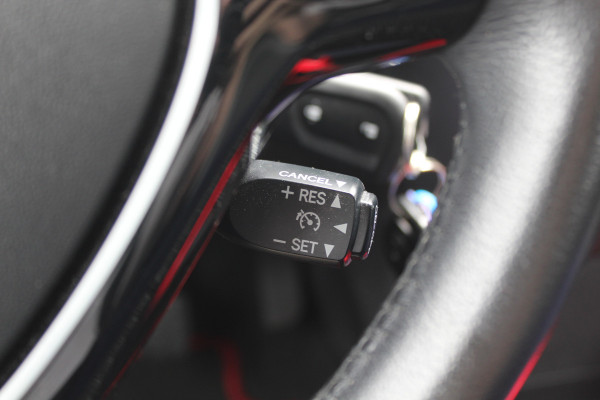 Toyota Aygo 1.0 VVT-i x-play / Camera / Navigatie / 15'' / Cruise Control / Bluetooth / LED Dagrijvelrichting