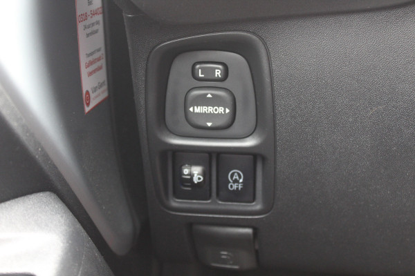 Toyota Aygo 1.0 VVT-i x-play / Camera / Navigatie / 15'' / Cruise Control / Bluetooth / LED Dagrijvelrichting