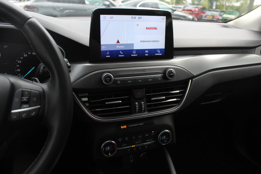Ford FOCUS Wagon 1.0 EcoBoost Titanium Business / Trekhaak / Panoramadak / Camera / Head-up / B&O / 19'' / Keyless / Navigatie / Stuurverwarming / Dodehoek / DAB / Stoelverwarming / Cruise Control