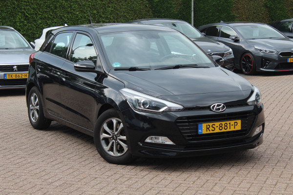 Hyundai i20 1.0 T-GDI Comfort / Trekhaak / Camera / Navigatie / Parkeerhulp achter / Cruise Control / Getint glas