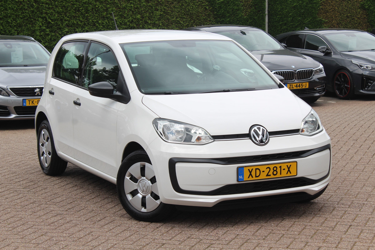Volkswagen up! 1.0 BMT take up! / Airco / Radio / LED Dagrijverlichting / Elektr. ramen voor / Parrot Volkswagen up! 1.0 BMT take up! / Airco / Radio / LED Dagrijverlichting / Elektr. ramen voor / Parrot