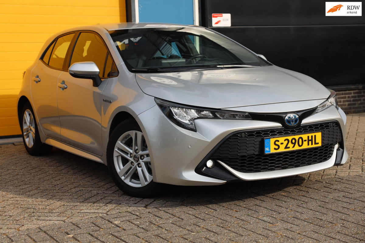 Toyota Corolla 1.8 Hybrid Comfort / Acc / Lane Assist / Dode Hoek / Camera / Stoelverkoeling / Stoelverwarming / Led / Pdc