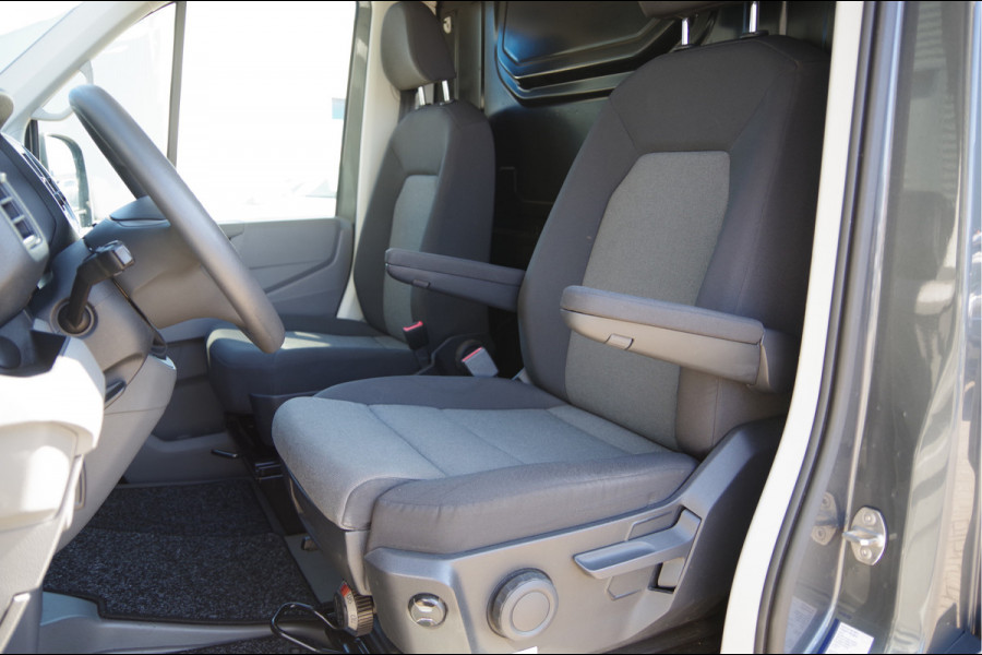 Volkswagen Crafter 50 2.0 TDI L3H2 (L2H1) B-RIJBEWIJS 177PK AUT. 3.5T TREKGEW. DUBBEL LUCHT, CAMERA, NAVI, CRUISE, AIRCO, STOELVERWARMING, DUBBEL L