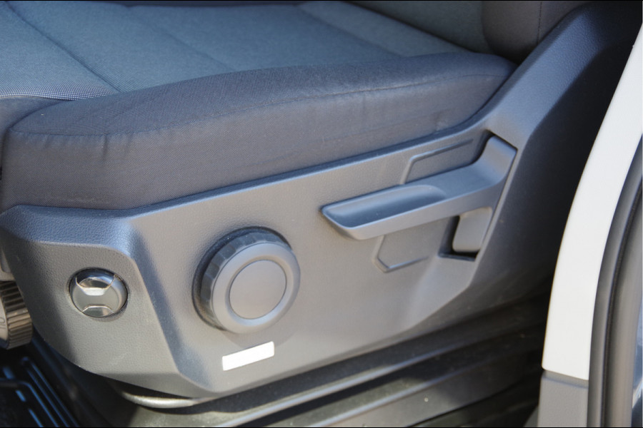 Volkswagen Crafter 50 2.0 TDI L3H2 (L2H1) B-RIJBEWIJS 177PK AUT. 3.5T TREKGEW. DUBBEL LUCHT, CAMERA, NAVI, CRUISE, AIRCO, STOELVERWARMING, DUBBEL L