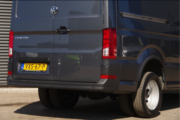 Volkswagen Crafter 50 2.0 TDI L3H2 (L2H1) B-RIJBEWIJS 177PK AUT. 3.5T TREKGEW. DUBBEL LUCHT, CAMERA, NAVI, CRUISE, AIRCO, STOELVERWARMING, DUBBEL L