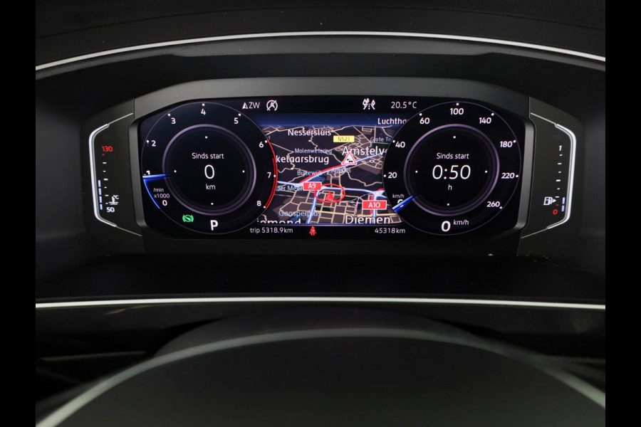 Volkswagen Tiguan 1.5 TSI ACT Highline 150PK | Automaat (DSG) | R-Line | Panoramadak | Leder interieur | Camera | Digitaal dashboard