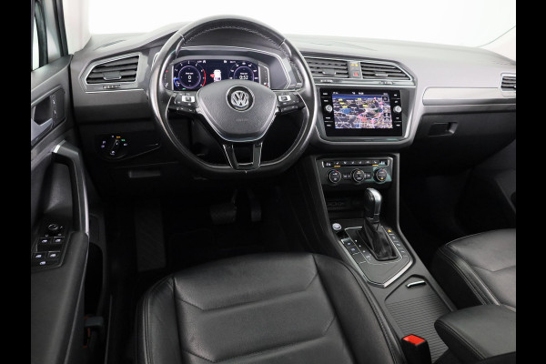 Volkswagen Tiguan 1.5 TSI ACT Highline 150PK | Automaat (DSG) | R-Line | Panoramadak | Leder interieur | Camera | Digitaal dashboard