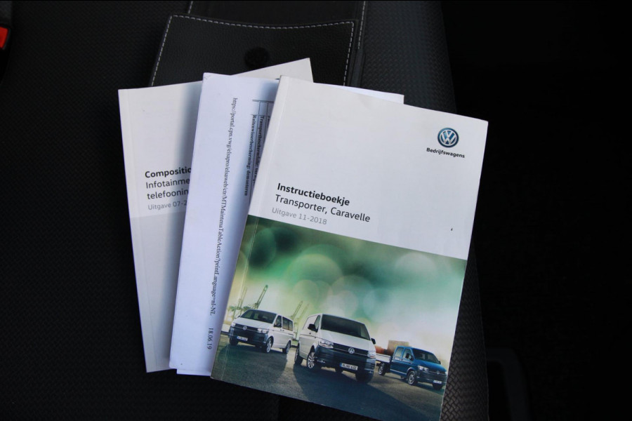 Volkswagen Transporter 2.0 TDI 150PK L1H1 Carplay / Navi / Trekhaak / PDC / 3 zits