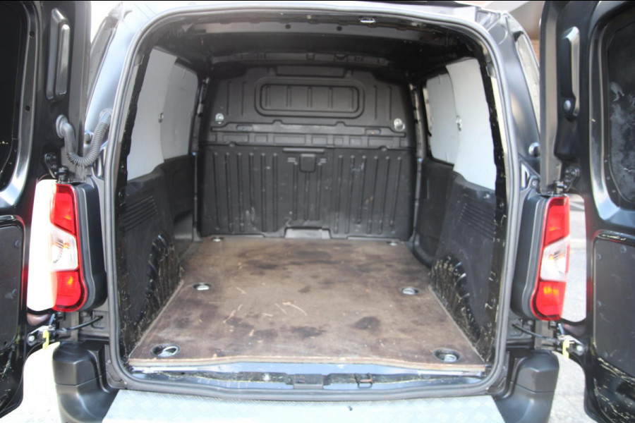 Opel Combo 1.5D L1H1 Edition / Trekhaak / Stoel en stuur verwarming / App connect / Camera
