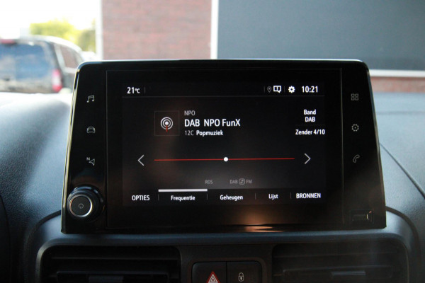 Opel Combo 1.5D L1H1 Edition / Trekhaak / Stoel en stuur verwarming / App connect / Camera