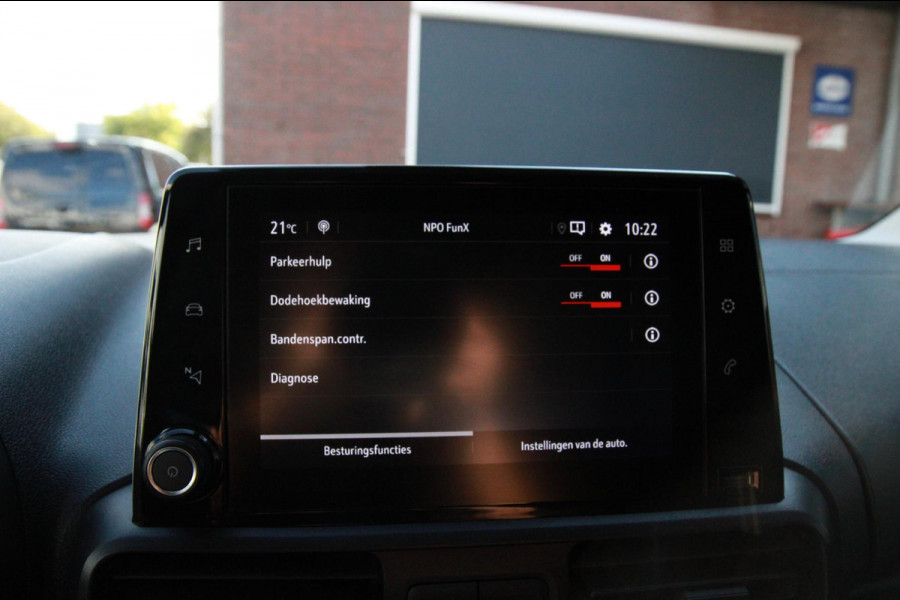 Opel Combo 1.5D L1H1 Edition / Trekhaak / Stoel en stuur verwarming / App connect / Camera