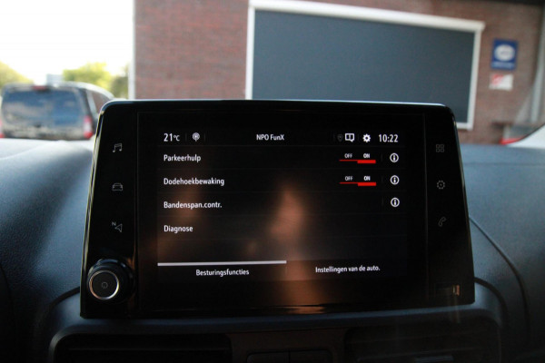 Opel Combo 1.5D L1H1 Edition / Trekhaak / Stoel en stuur verwarming / App connect / Camera