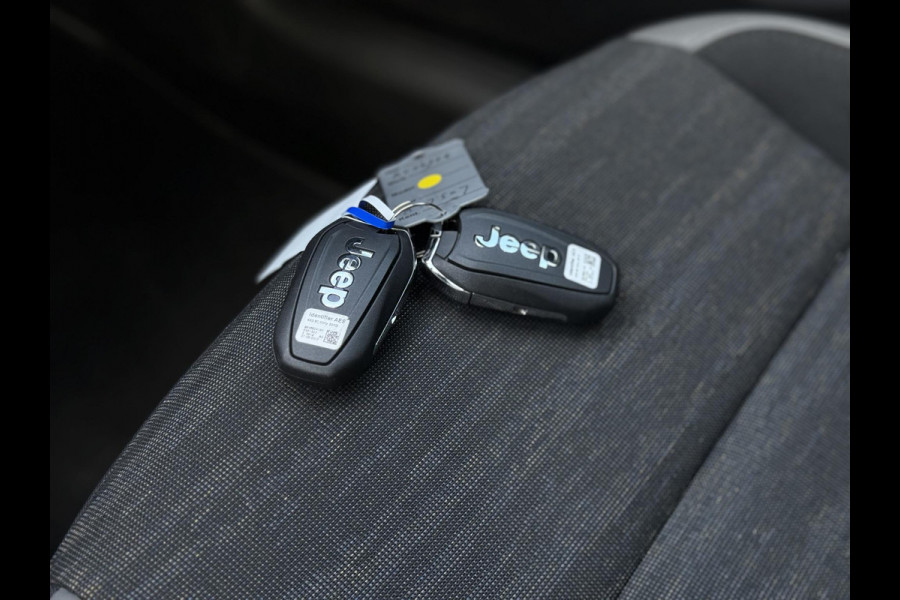 Jeep Avenger Longitude 54 kWh Aut. | Navi | Carplay | Stoelverwarming |