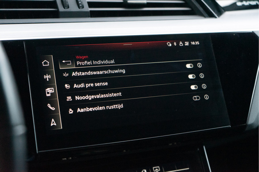 Audi e-tron Sportback 50 Quattro / 2x S-line/ Luchtvering/ Adaptive Cruise Control/ Panoramadak/ 230kW (313PK)