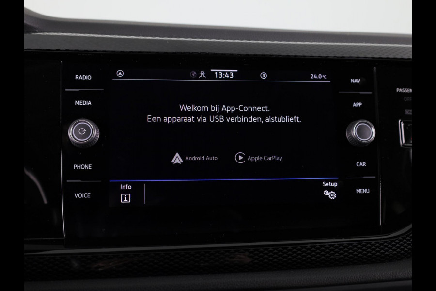 Volkswagen Polo 1.0 TSI Life 95 pk Automaat (DSG) | Verlengde garantie | Navigatie | Parkeersensoren | Achteruitrijcamera | Stoelverwarming | LED koplampen |